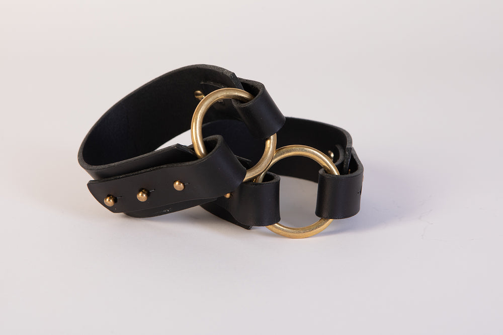 Bicep Strap | Ring | Leather