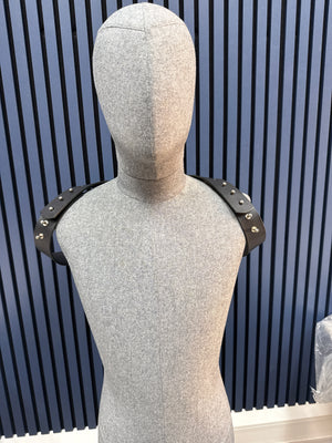 
                  
                    Load image into Gallery viewer, Cross harness Sample Sale #045 - 36 inch chest
                  
                