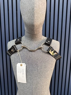 
                  
                    Load image into Gallery viewer, Horsebit H harness Sample Sale #016 - 38-42 inch chest measured
                  
                