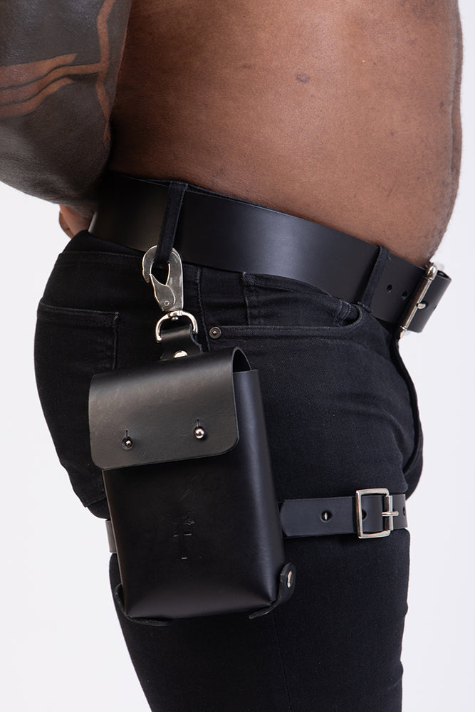 Single Strap Leg Pocket | Leather