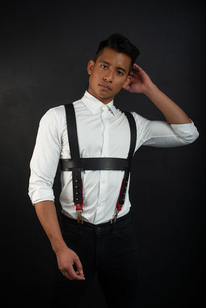 
                  
                    Load image into Gallery viewer, Dolf | Leather Harness
                  
                